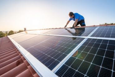 Rede de energia solar fatura R$ 55 milhões
